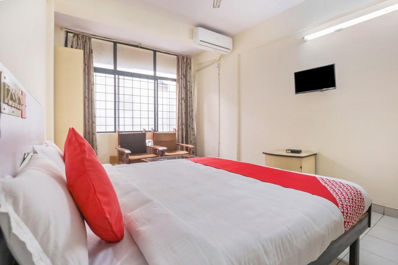 Oyo Hotel Hindustan Deluxe Mangalúr Exteriér fotografie