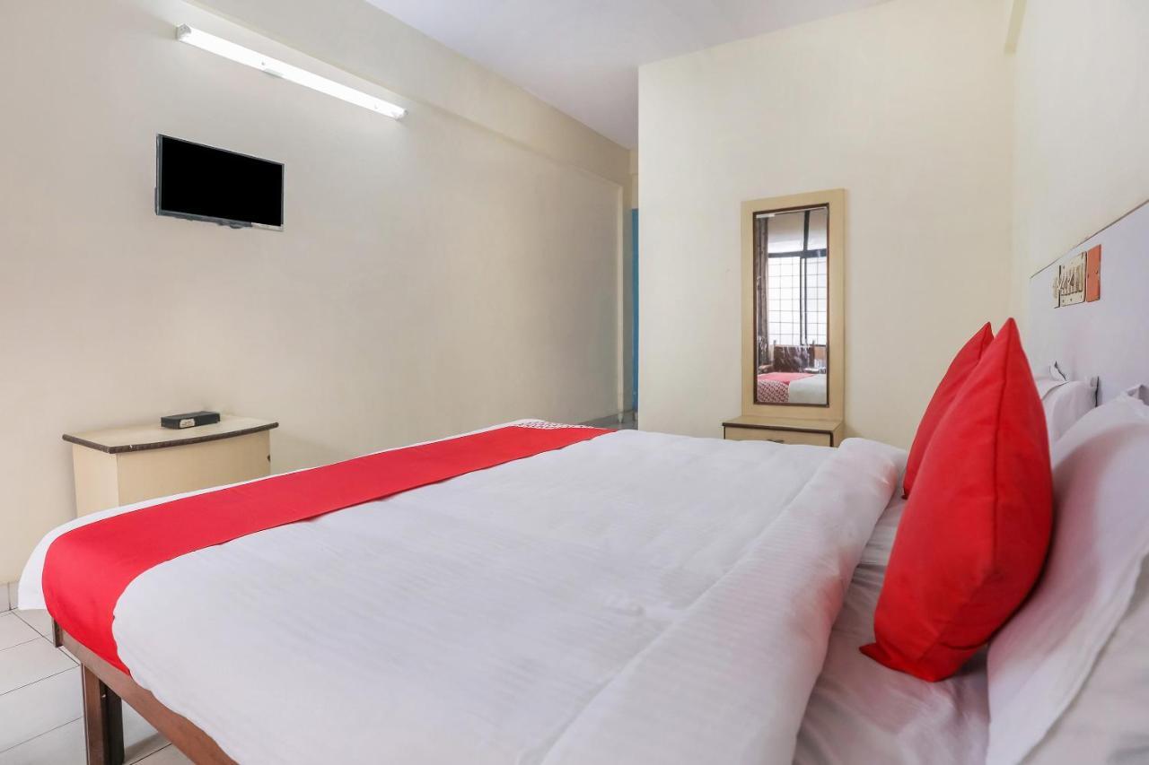 Oyo Hotel Hindustan Deluxe Mangalúr Exteriér fotografie